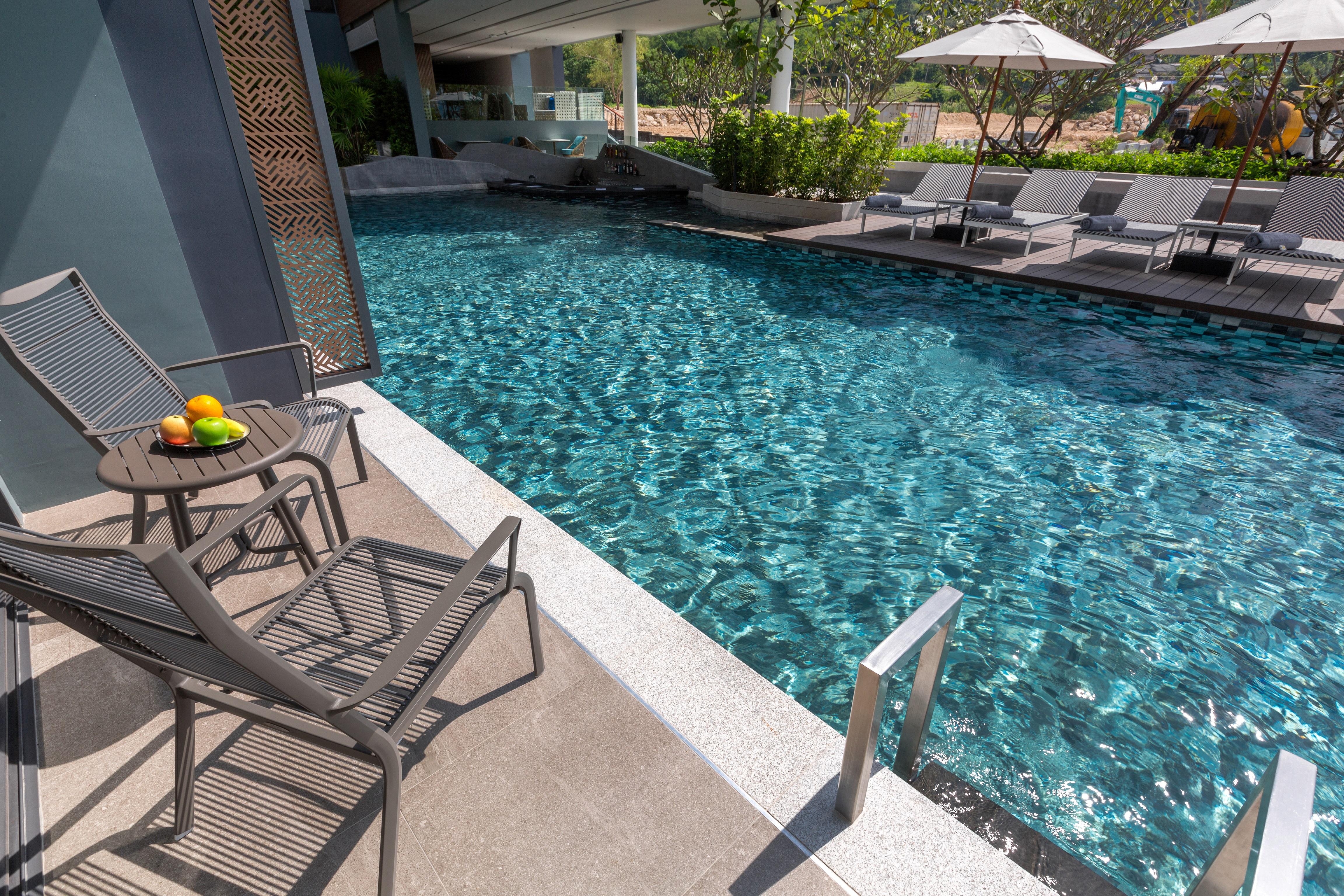 The Nature Phuket - Sha Extra Plus Luaran gambar The swimming pool at the hotel