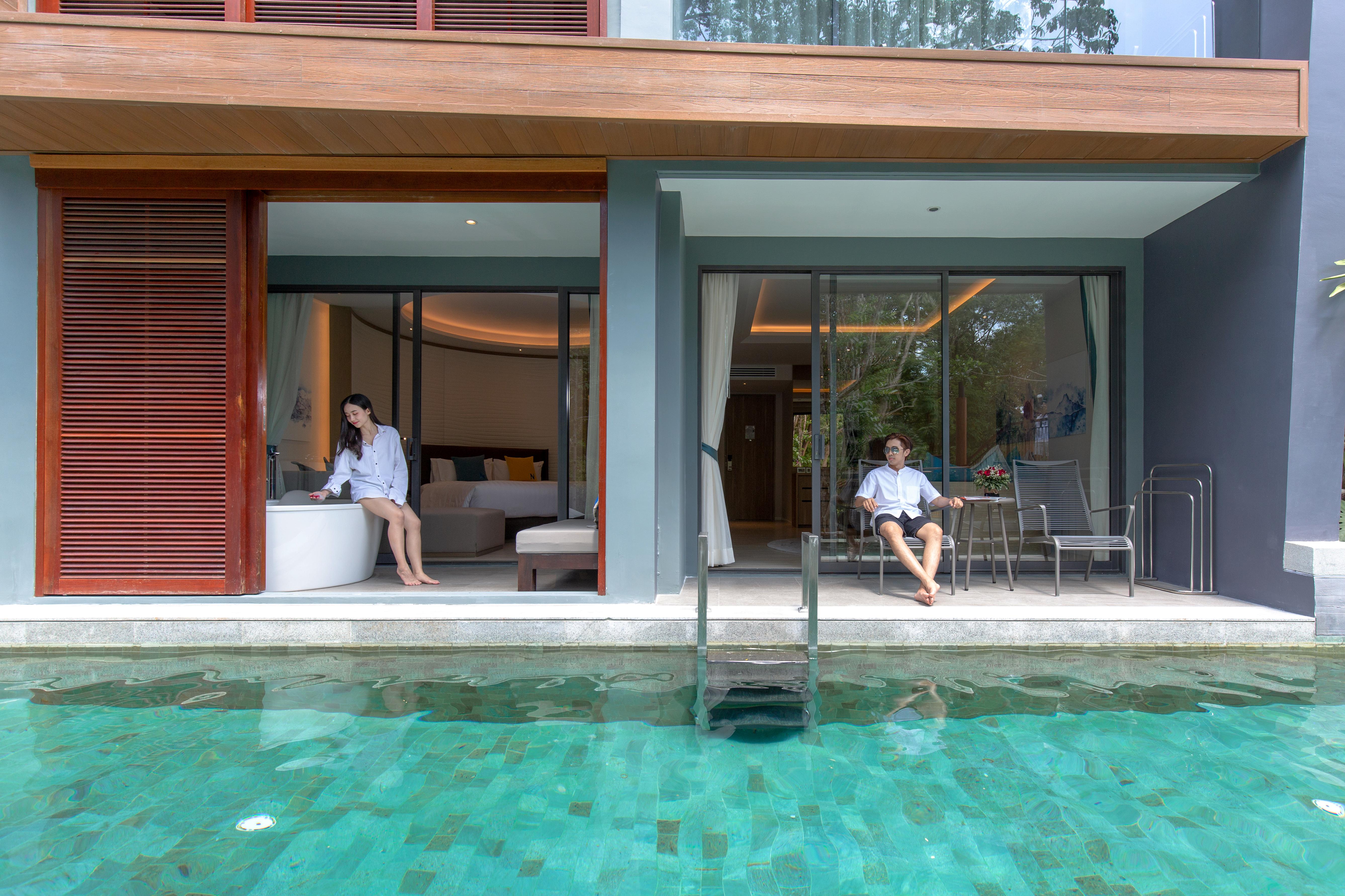 The Nature Phuket - Sha Extra Plus Luaran gambar The swimming pool at the hotel