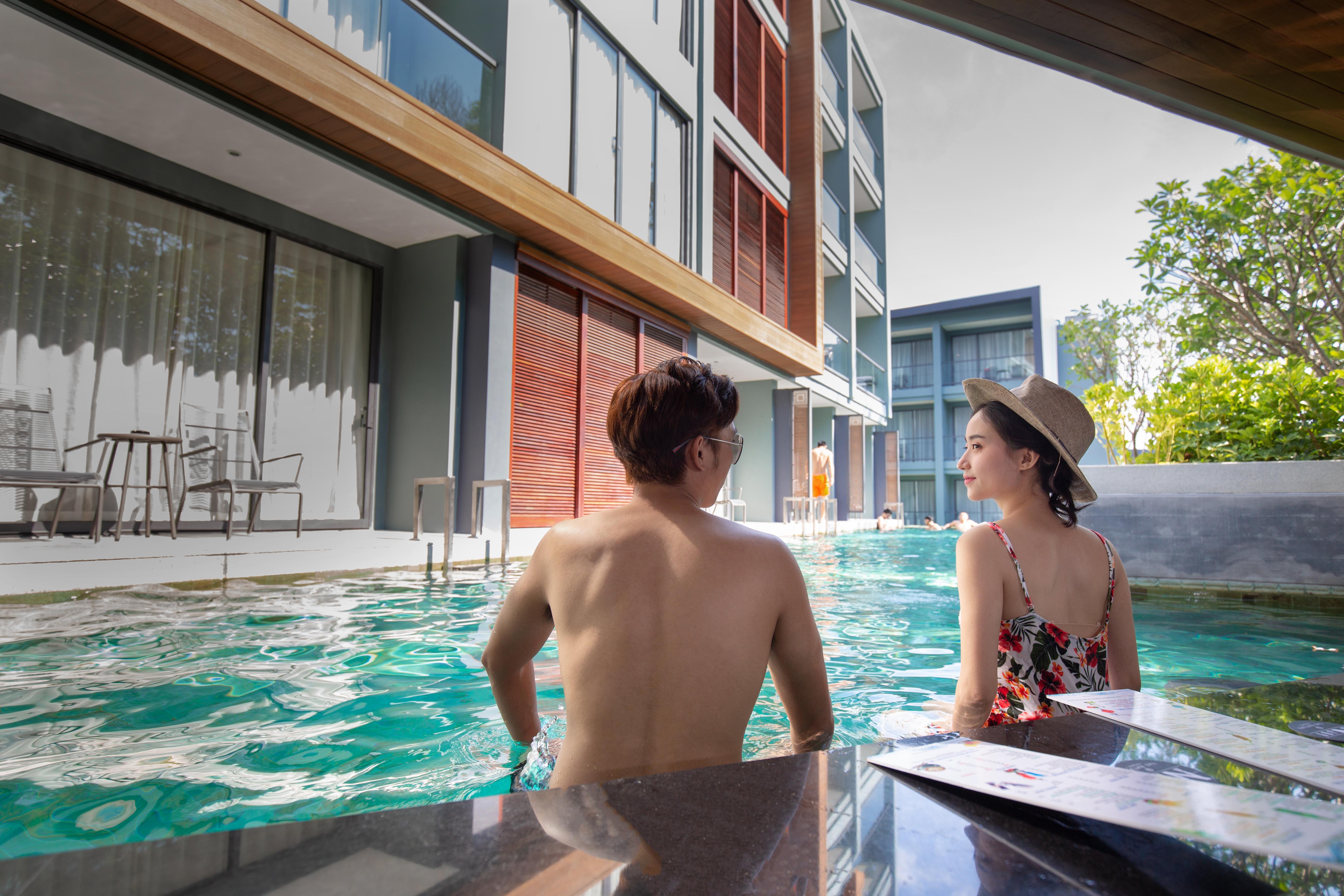 The Nature Phuket - Sha Extra Plus Luaran gambar The swimming pool at the hotel