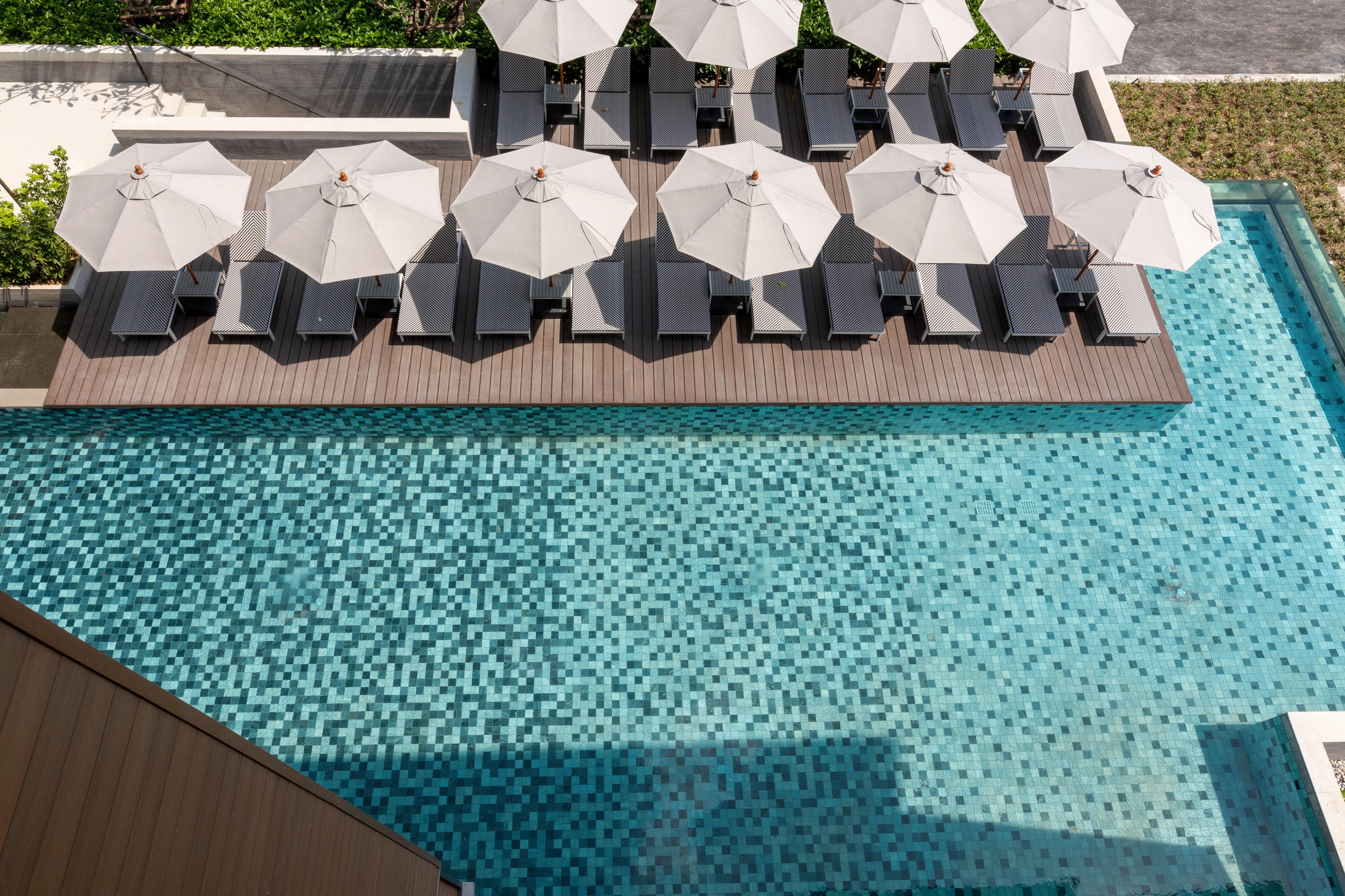 The Nature Phuket - Sha Extra Plus Luaran gambar The swimming pool at the hotel