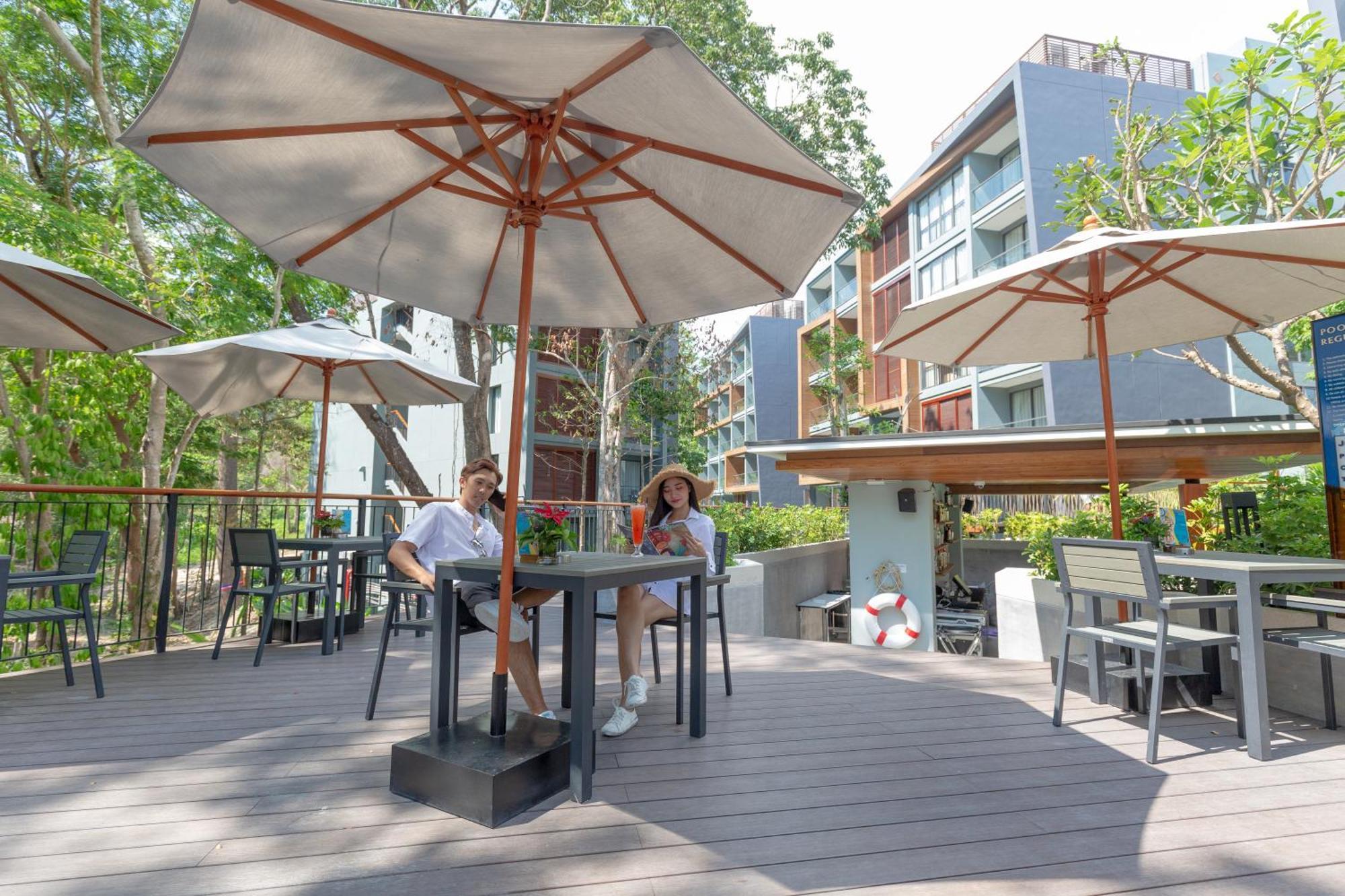 The Nature Phuket - Sha Extra Plus Luaran gambar The outdoor cafe